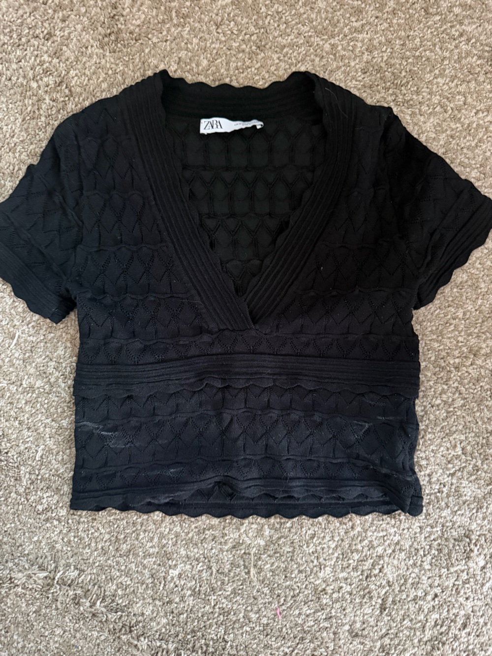 Zara Black Short-Sleeve Knit V-Neck Top